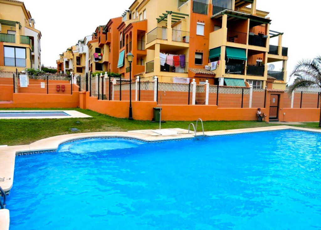 Ground Floor Apartment Manilva Málaga - image 5