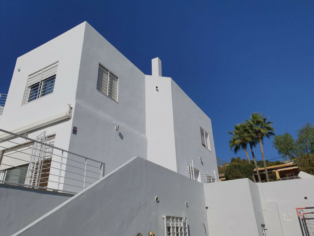 Detached Villa Elviria Málaga - image 5