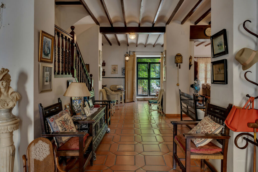 Townhouse Alcalali Alicante - image 3