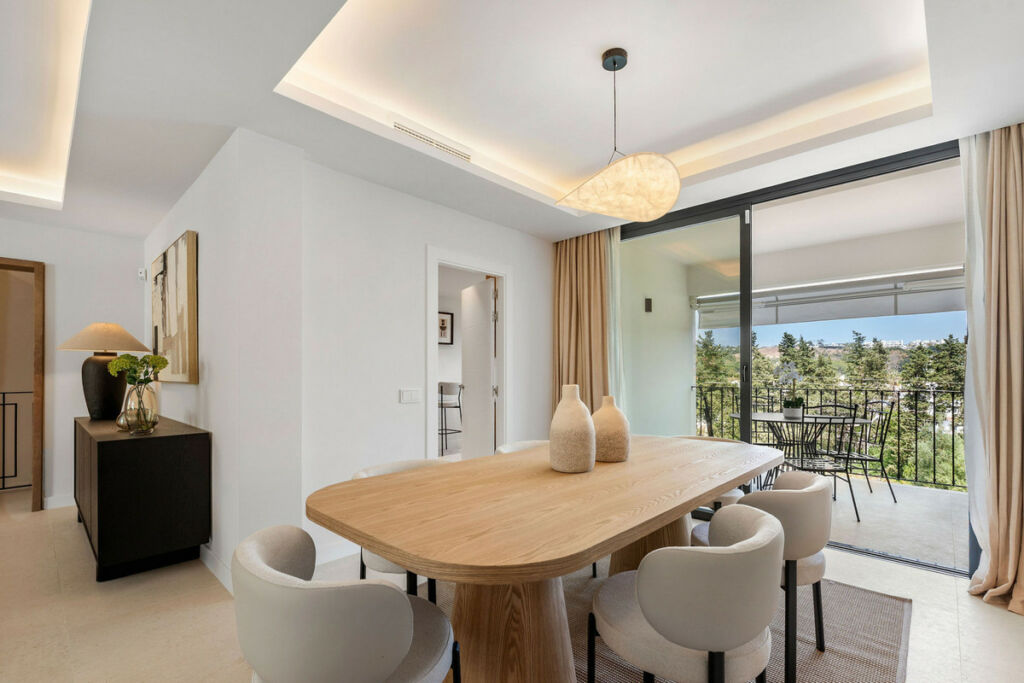 Townhouse Nueva Andalucía Málaga - image 3