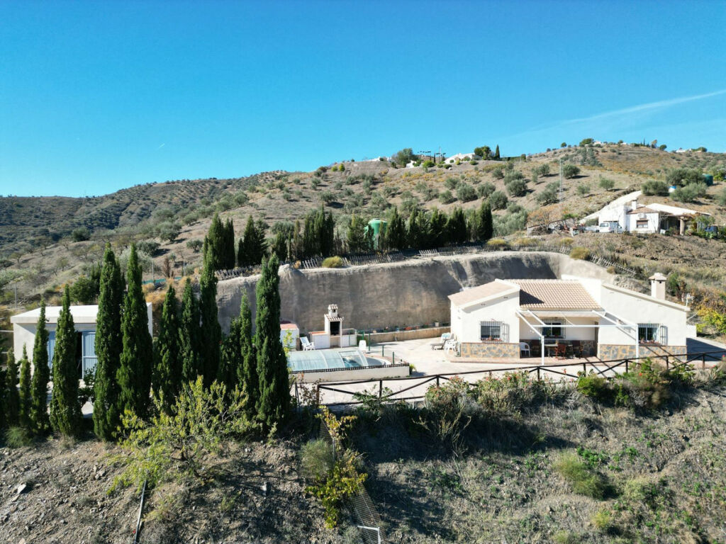 Detached Villa Corumbela Málaga - image 3