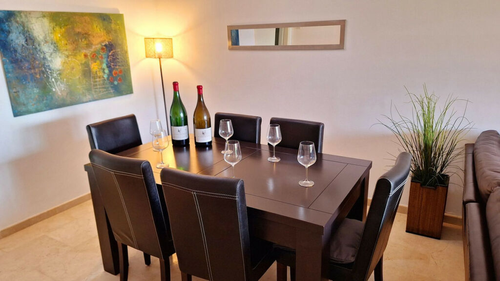 Ground Floor Apartment La Duquesa Málaga - image 3