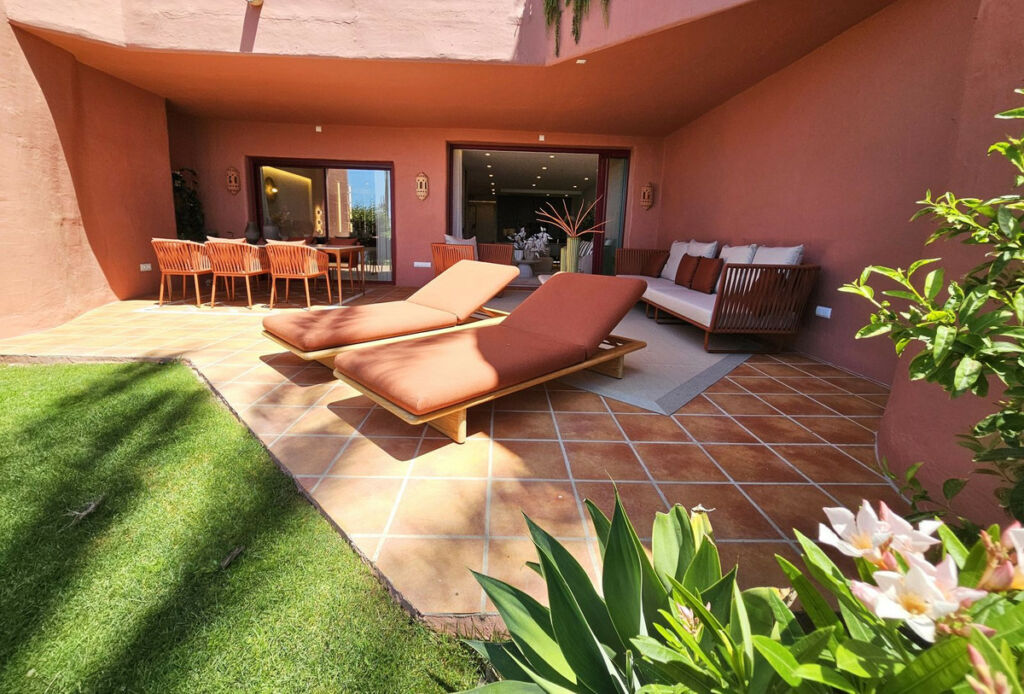 Ground Floor Apartment New Golden Mile Málaga - image 3