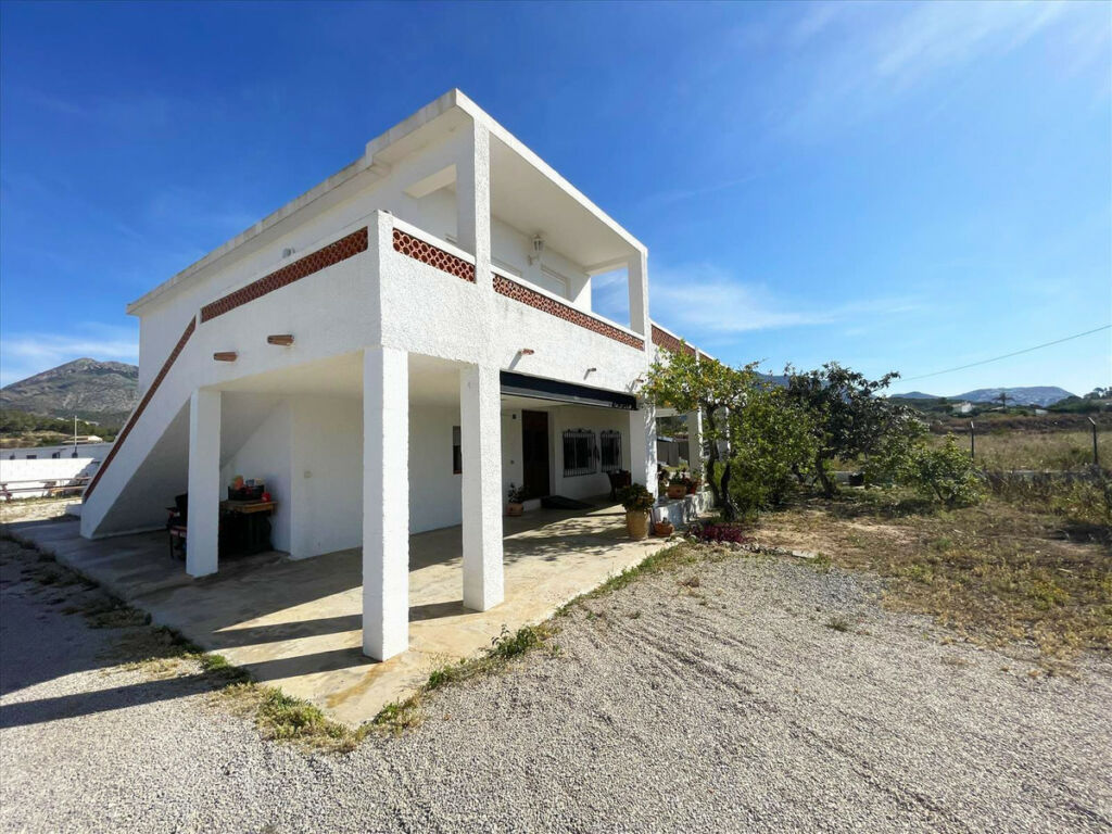 Detached Villa Altea Alicante - image 3