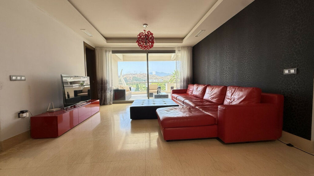 Middle Floor Apartment Benahavís Málaga - image 7