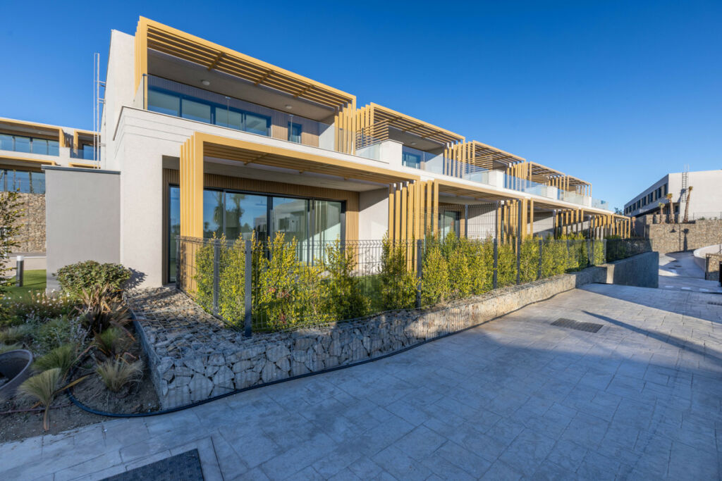 Townhouse El Chaparral Málaga - image 3