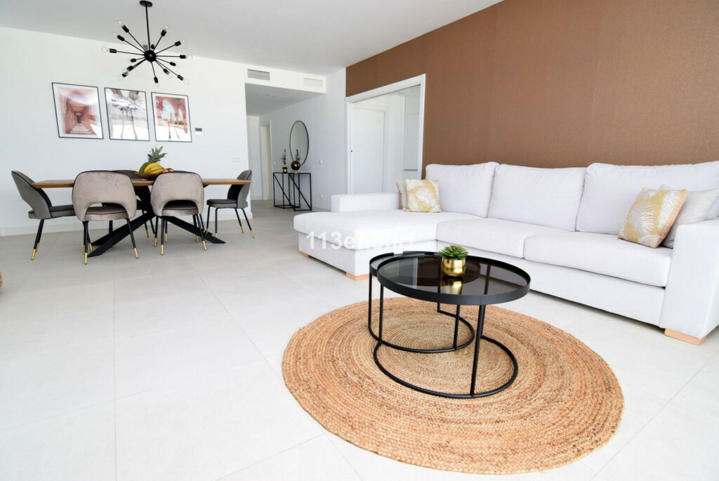 Ground Floor Apartment Estepona Málaga - image 3