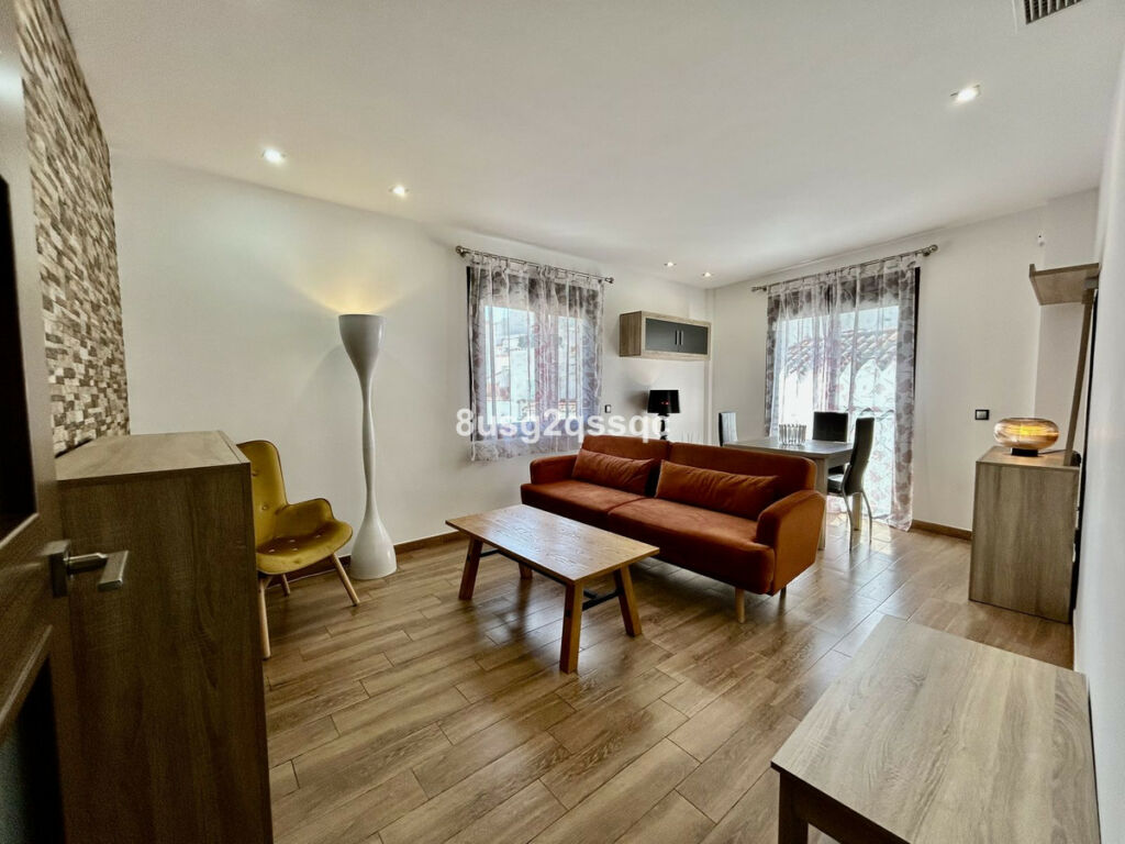 Top Floor Apartment Istán Málaga