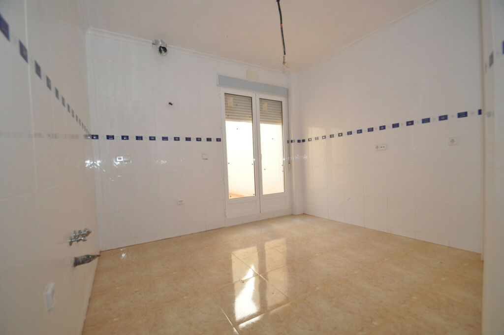Townhouse Ibi Alicante - image 3