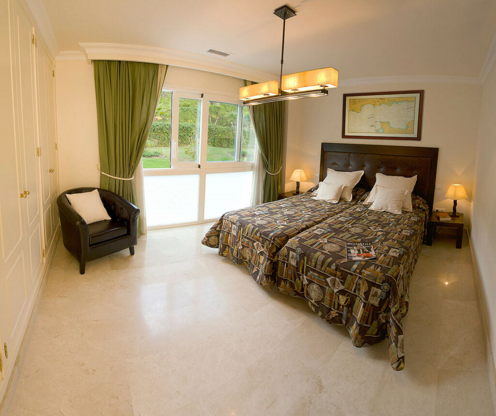 Ground Floor Apartment Marbella Málaga - image 5