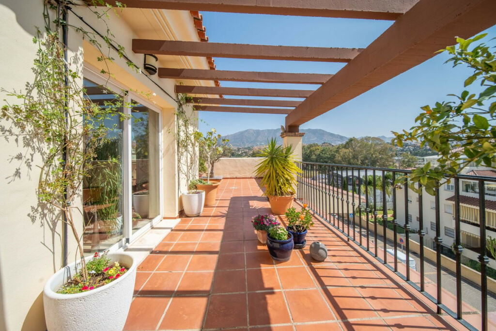 Penthouse La Cala Hills Málaga - image 4