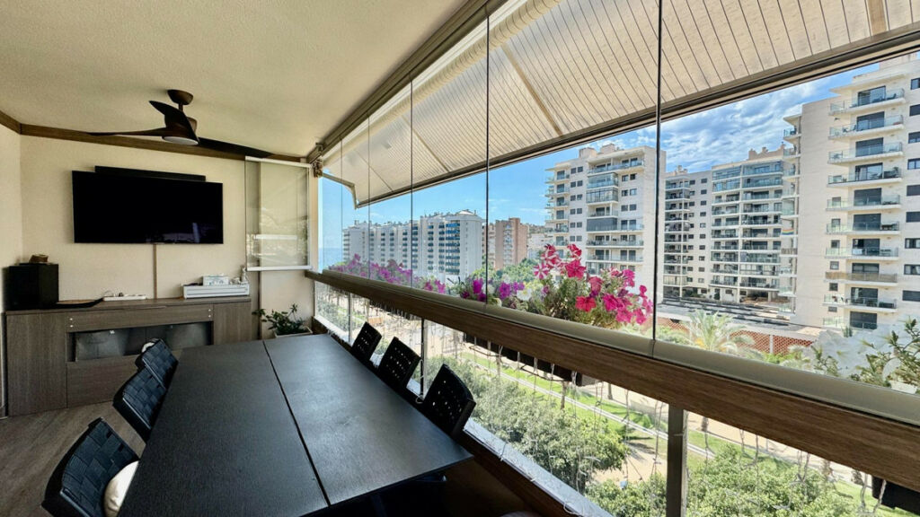Middle Floor Apartment Villajoyosa Alicante - image 3