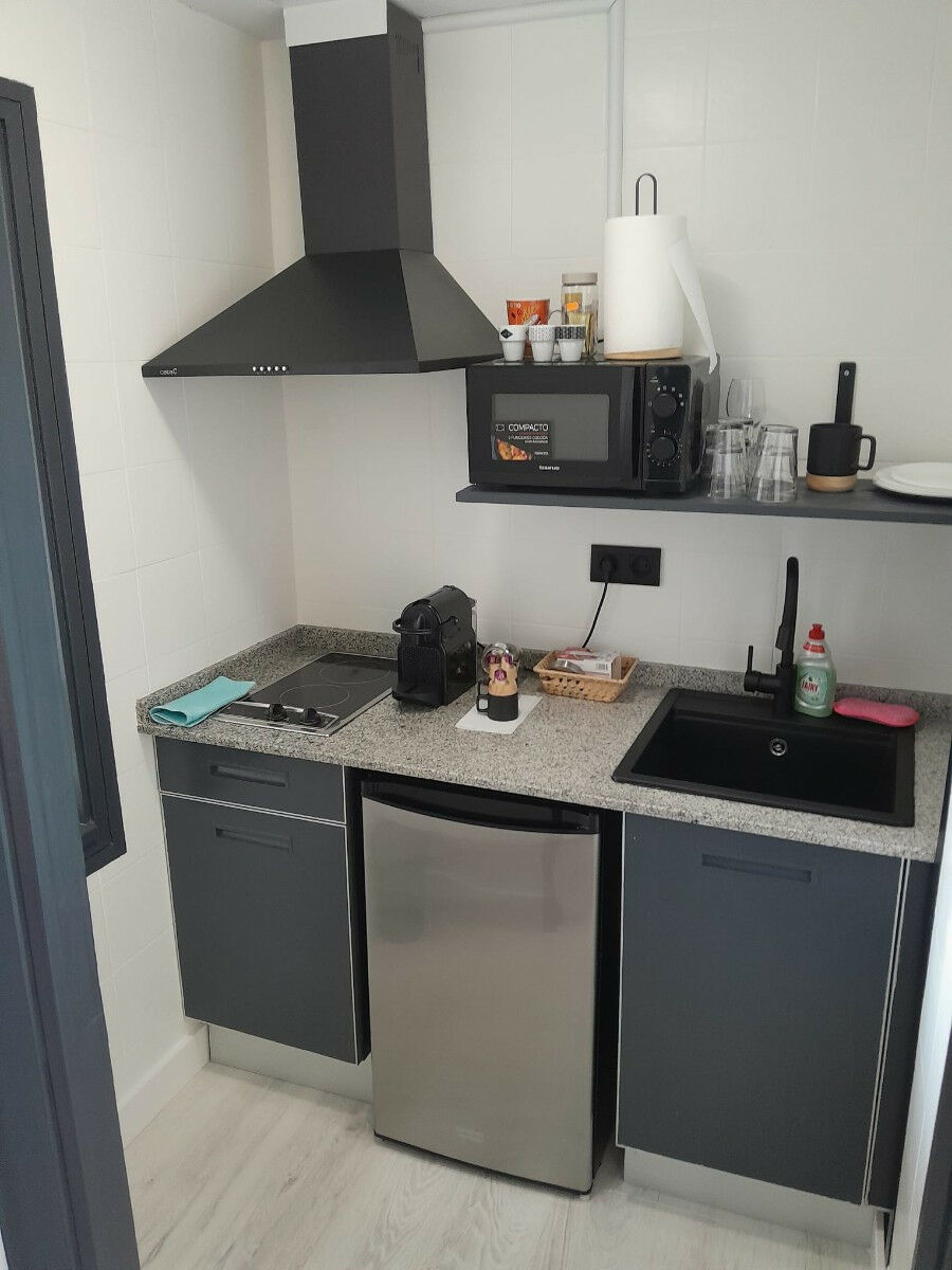 Middle Floor Studio Benidorm Alicante - image 3