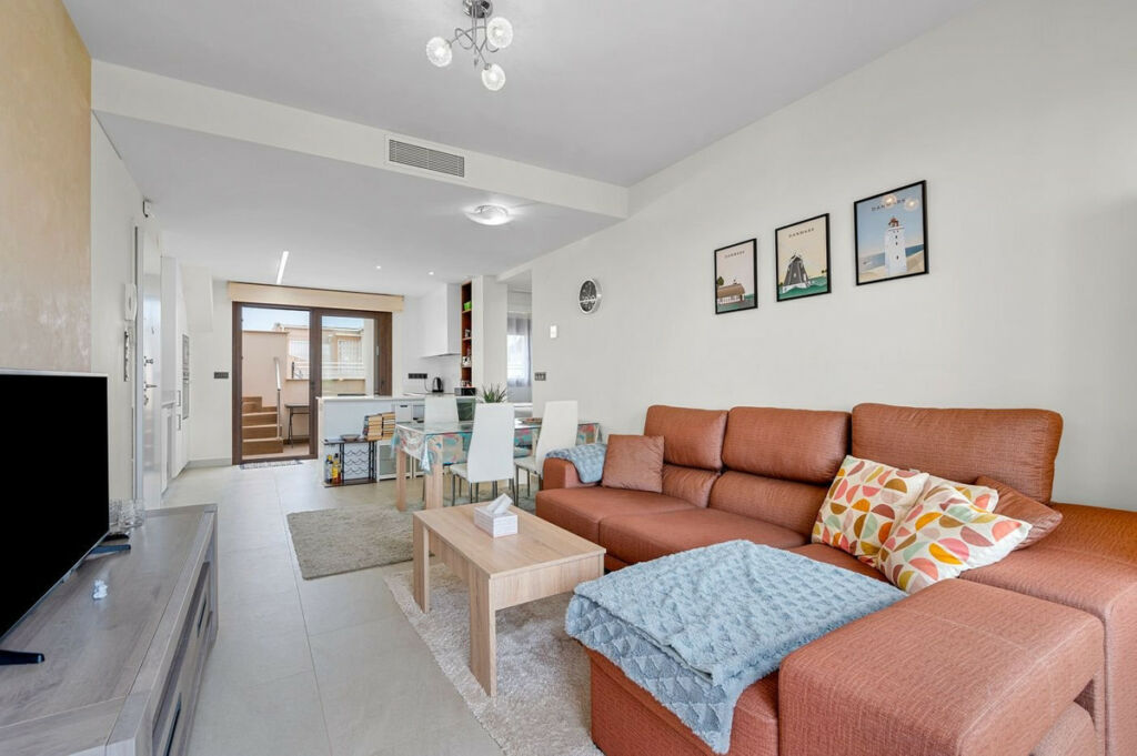 Bungalow Los Balcones Alicante - image 3