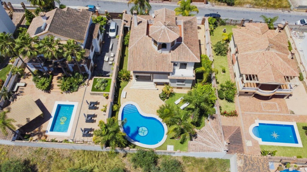 Detached Villa Alhaurín el Grande Málaga - image 3