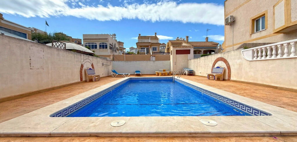 Semi-Detached House Los Altos Alicante - image 3