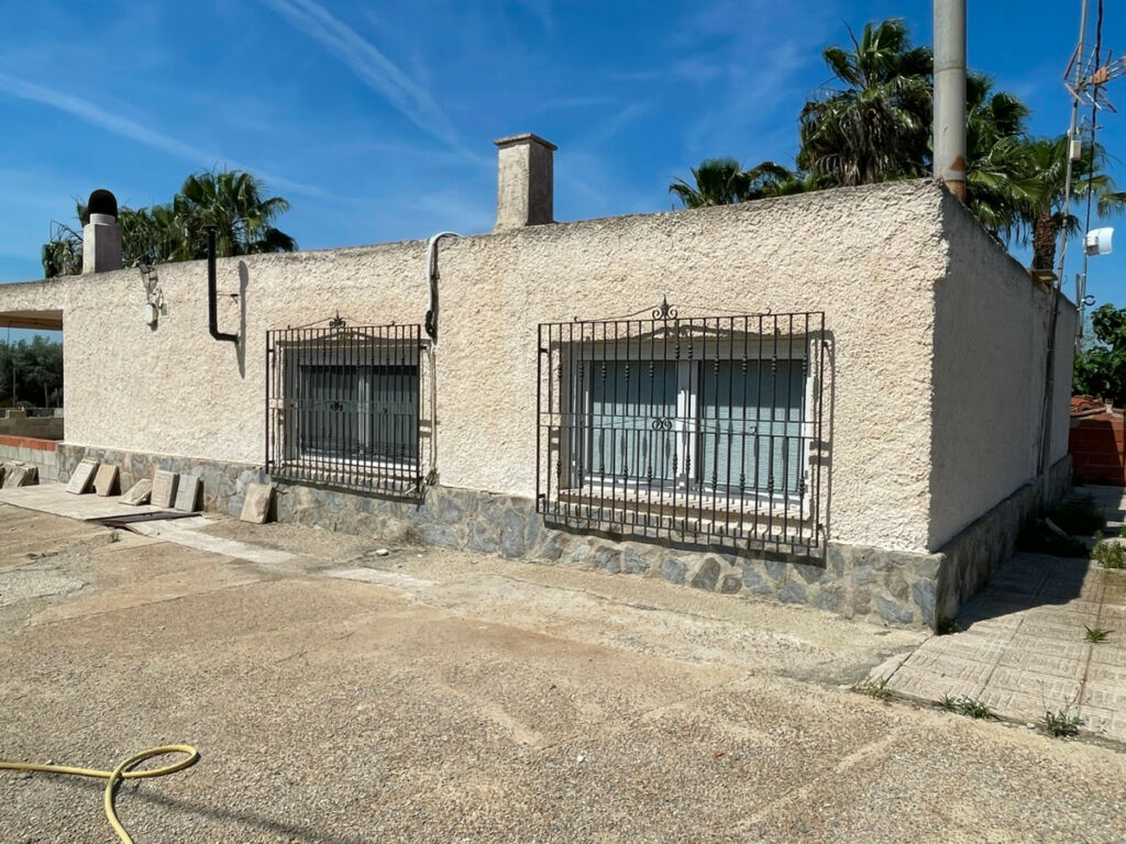 Detached Villa Crevillent Alicante - image 3