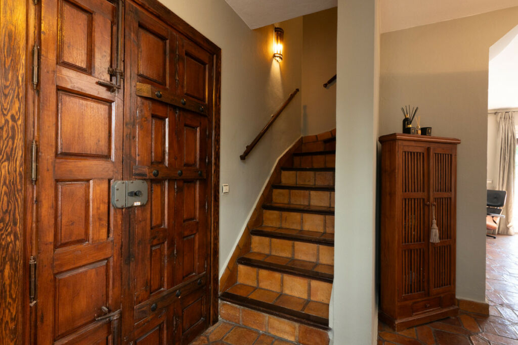 Townhouse The Golden Mile Málaga - image 3