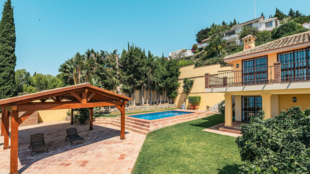 Semi-Detached House La Capellania Málaga - image 3