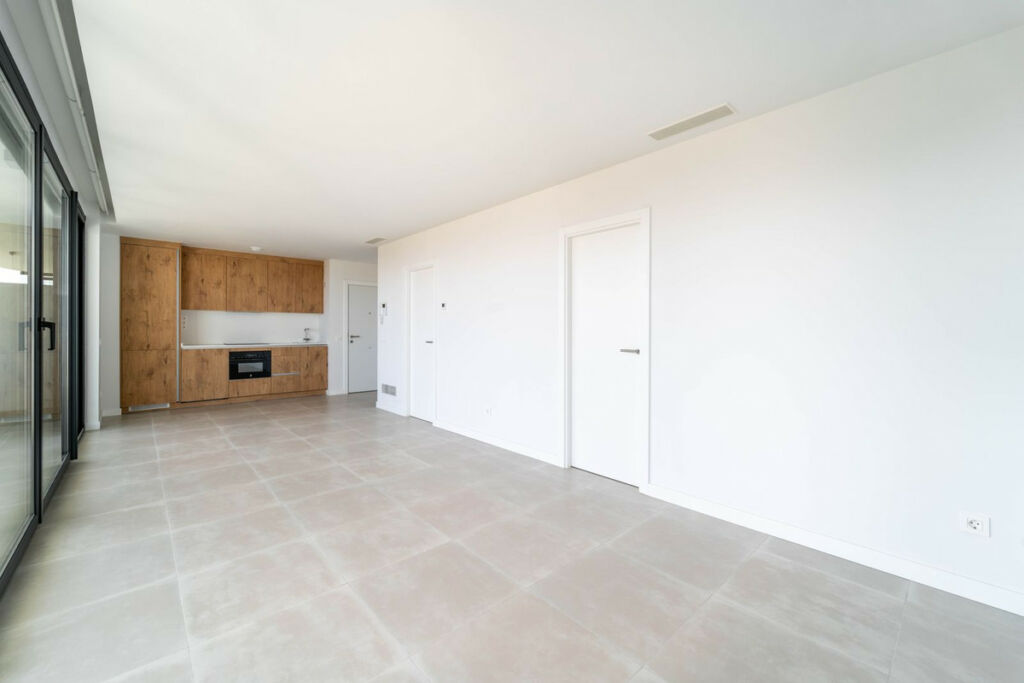 Middle Floor Apartment Fuengirola Málaga - image 3