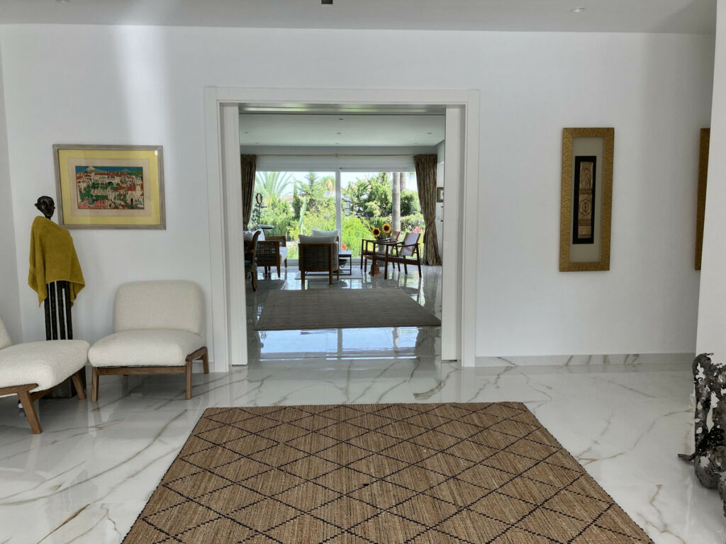 Detached Villa Puerto Banús Málaga - image 3