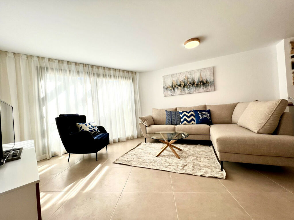 Townhouse Estepona Málaga - image 3