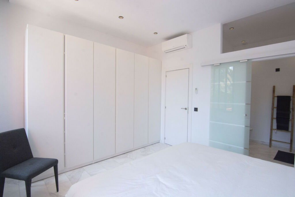 Ground Floor Apartment La Mairena Málaga - image 3
