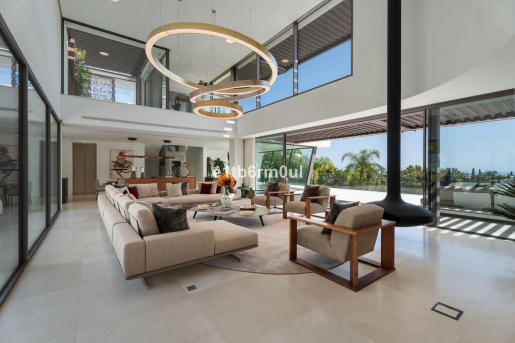 Detached Villa La Quinta Málaga - image 3
