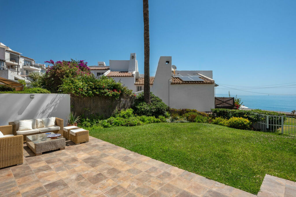 Semi-Detached House Estepona Málaga - image 30