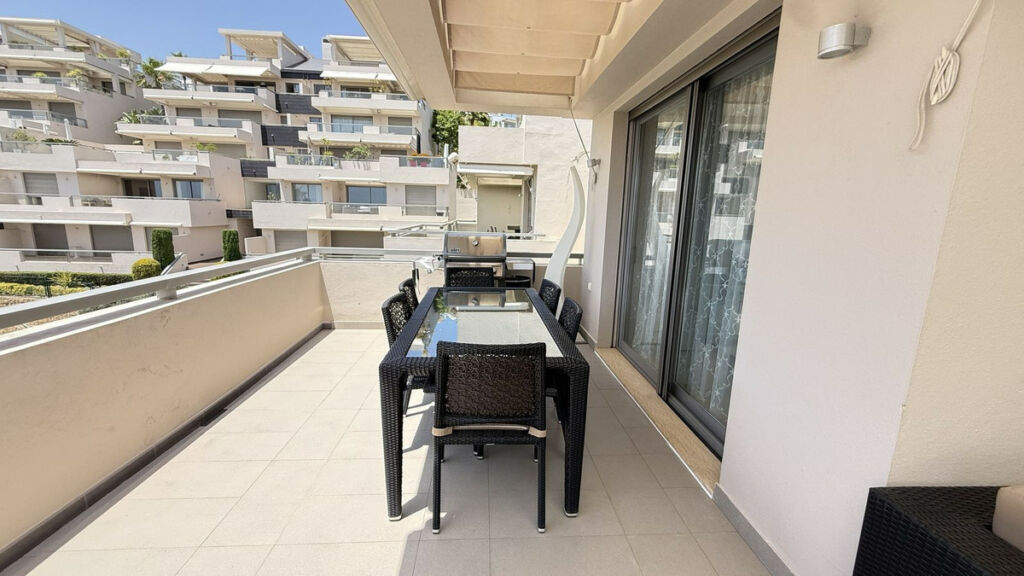 Middle Floor Apartment Benahavís Málaga - image 10
