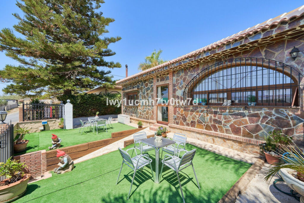 Detached Villa Alhaurín de la Torre Málaga - image 30