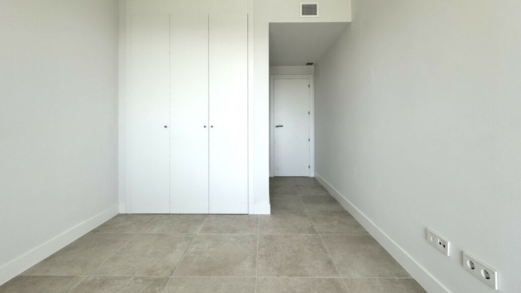 Semi-Detached House El Chaparral Málaga - image 30