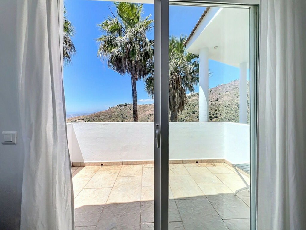Detached Villa Algarrobo Málaga - image 30