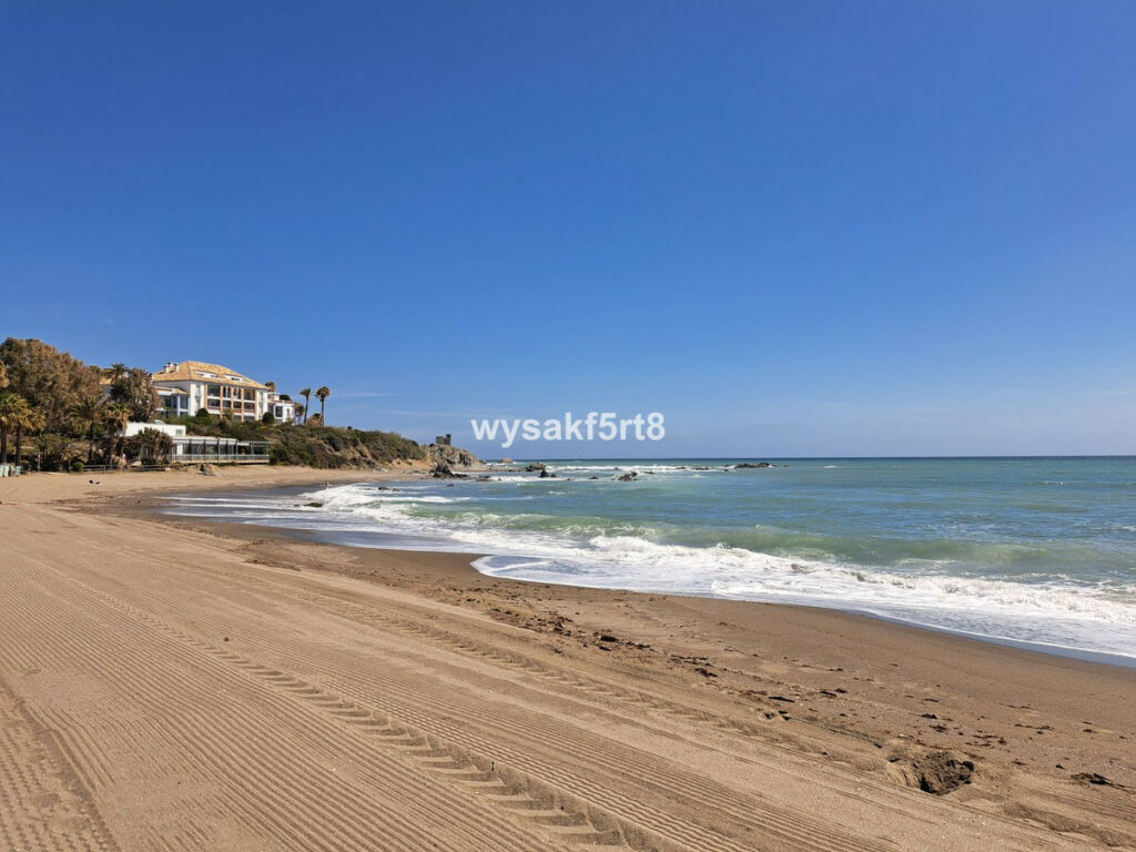 Middle Floor Apartment Casares Playa Málaga - image 31