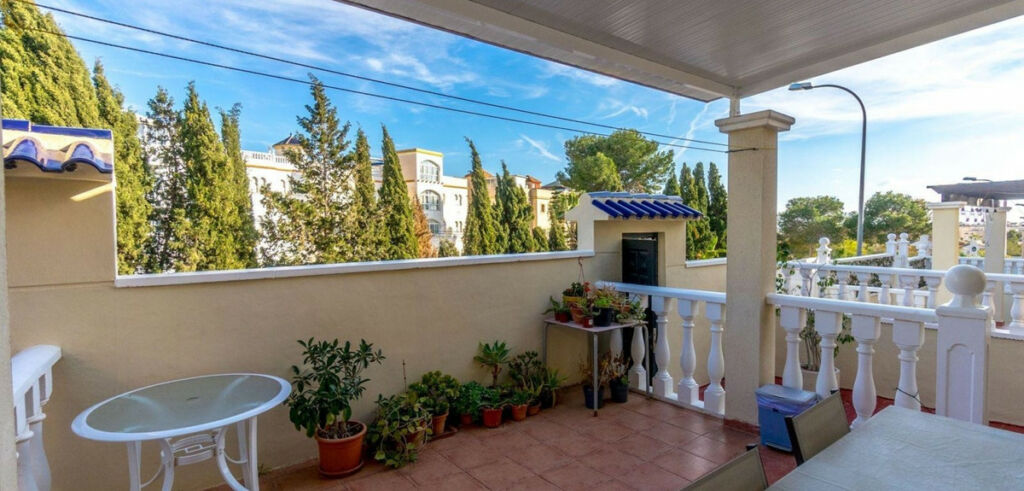 Detached Villa Villamartin Alicante - image 30