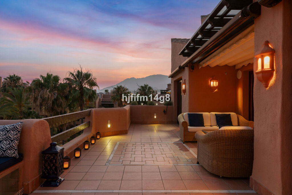 Penthouse Estepona Málaga - image 30