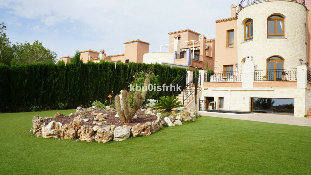 Detached Villa San Miguel de Salinas Alicante - image 30