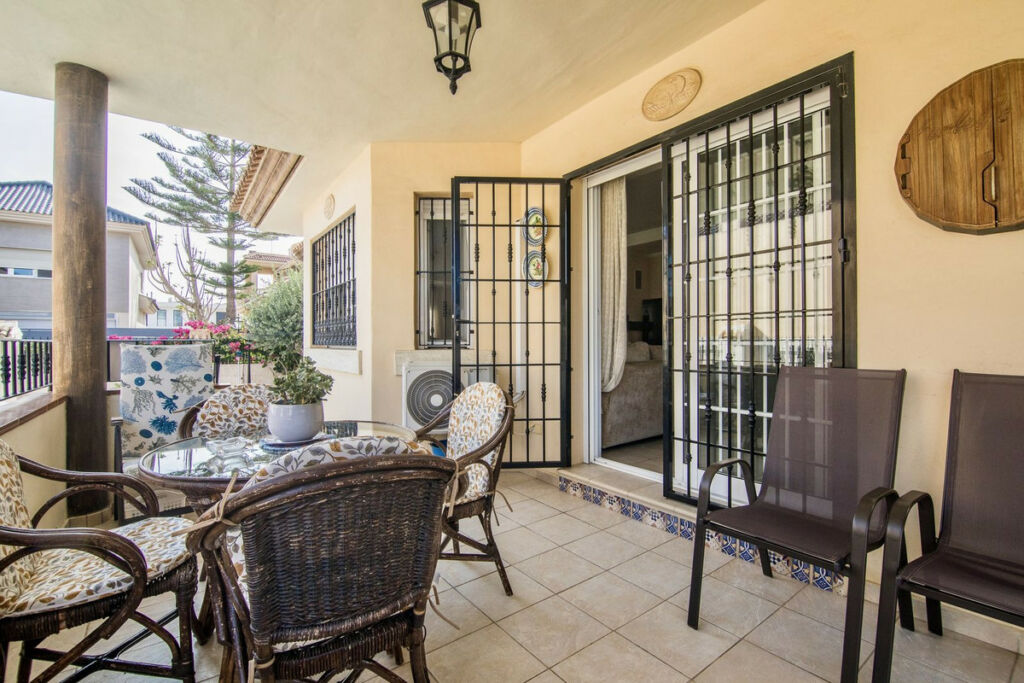 Detached Villa Almoradi Alicante - image 30