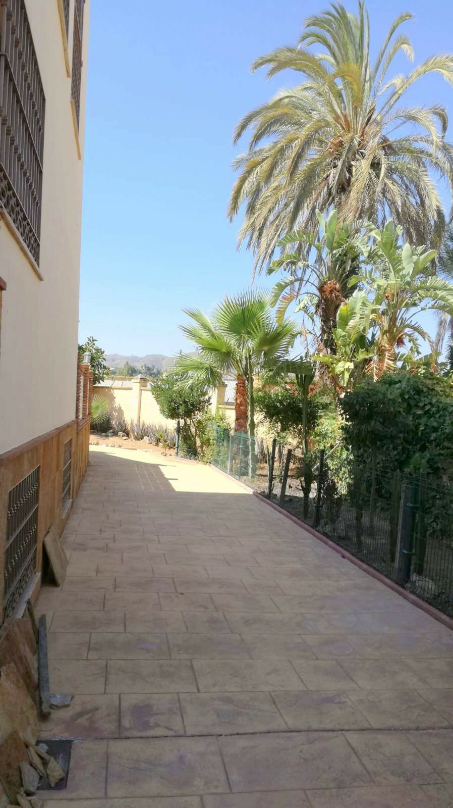 Detached Villa Estacion de Cartama Málaga - image 30