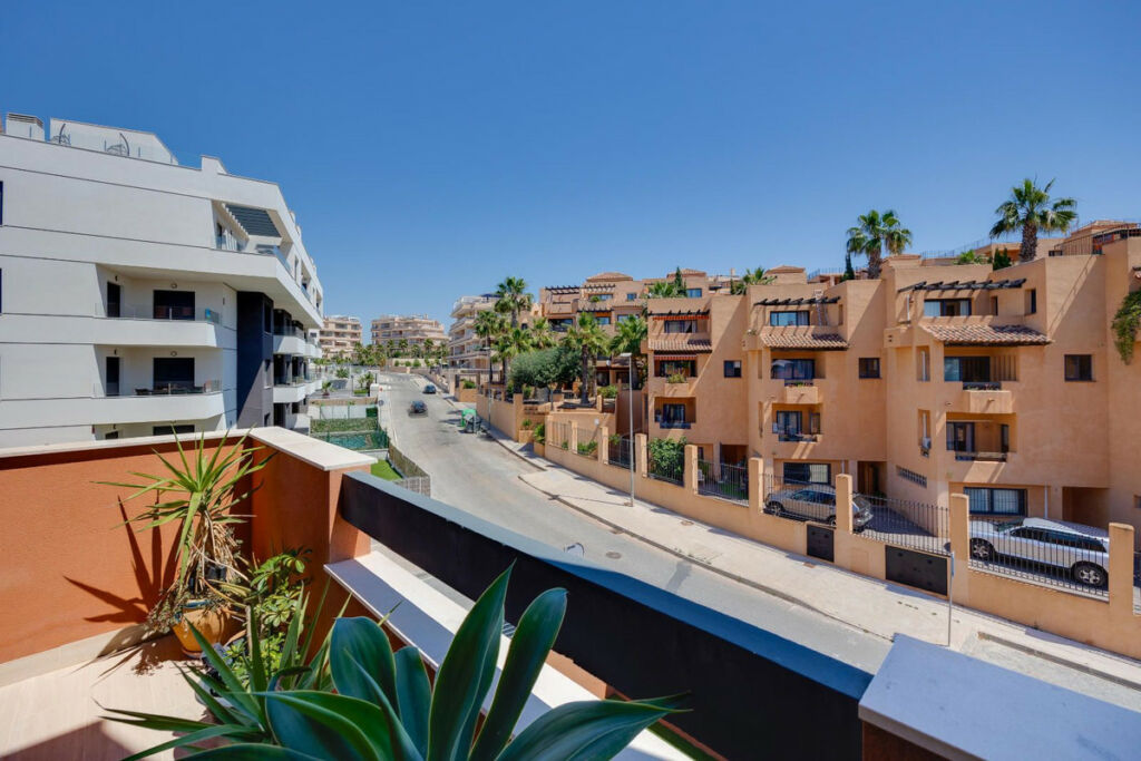 Middle Floor Apartment Orihuela Costa Alicante - image 30