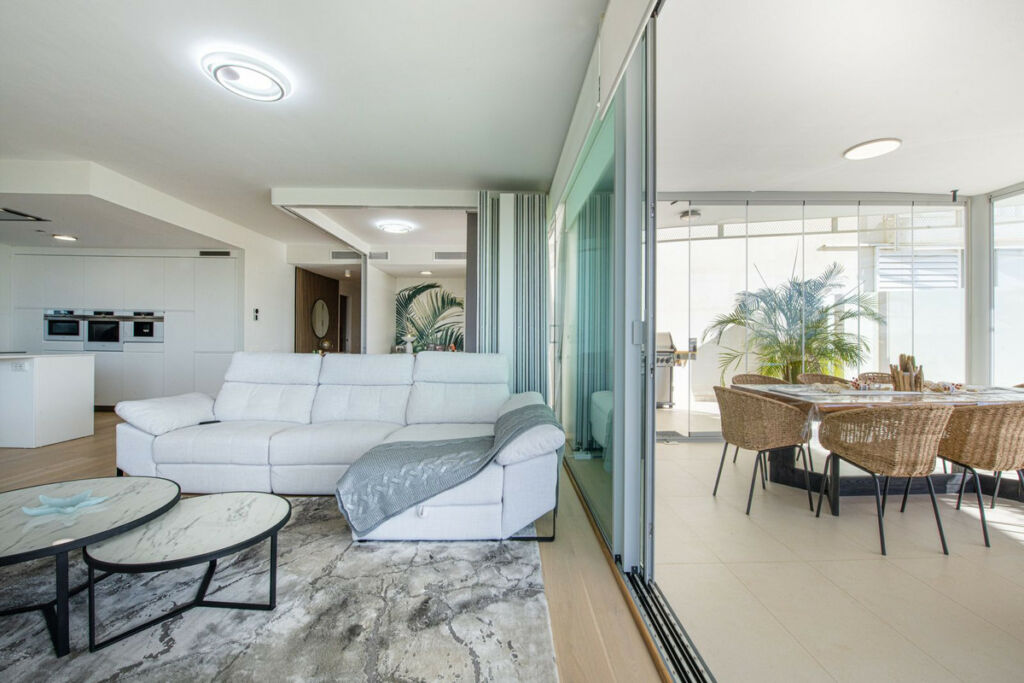 Middle Floor Apartment Benalmadena Málaga - image 30
