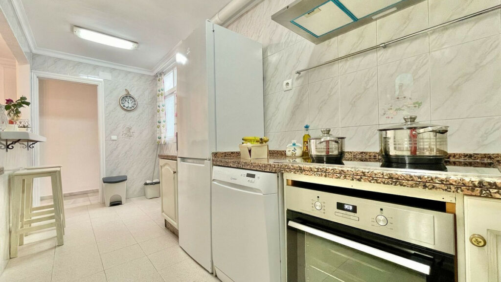Middle Floor Apartment San Pedro de Alcántara Málaga - image 29