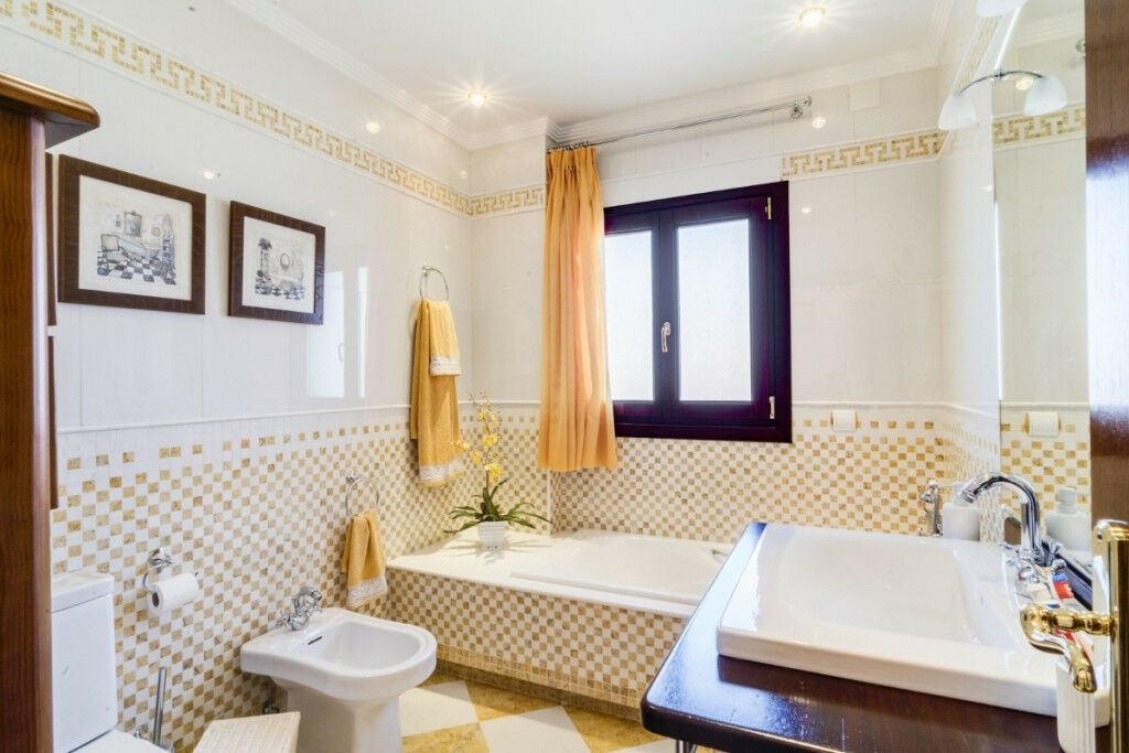 Detached Villa Alhaurín el Grande Málaga - image 30
