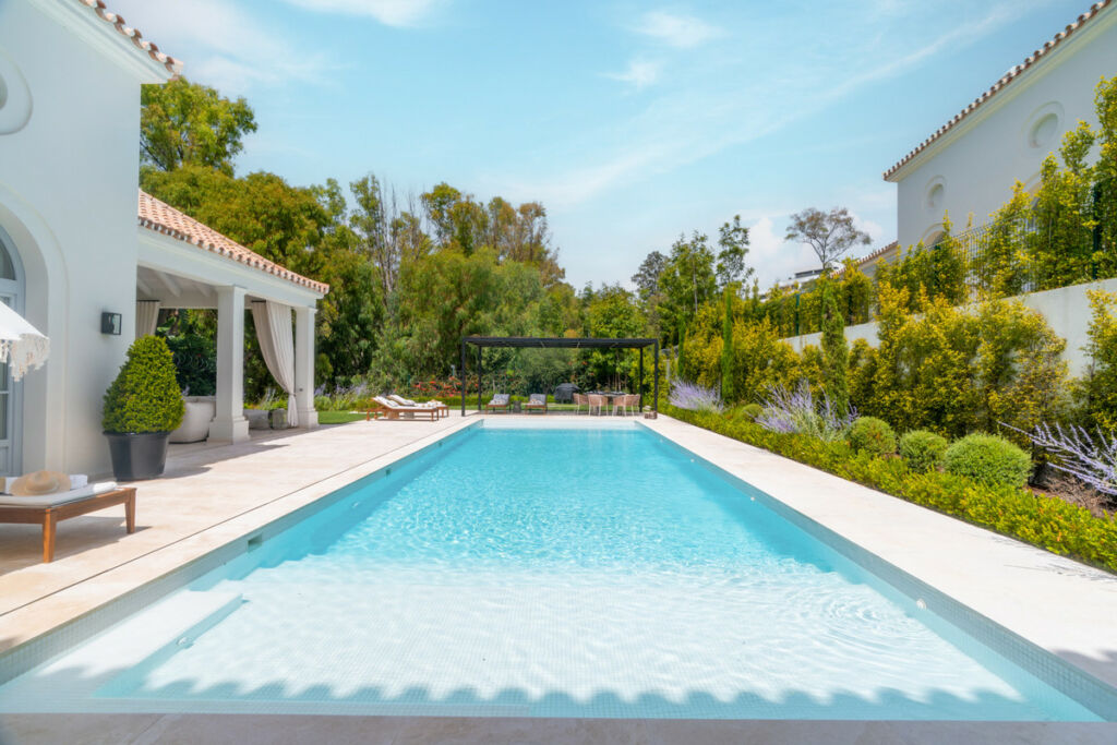 Detached Villa Nueva Andalucía Málaga - image 30
