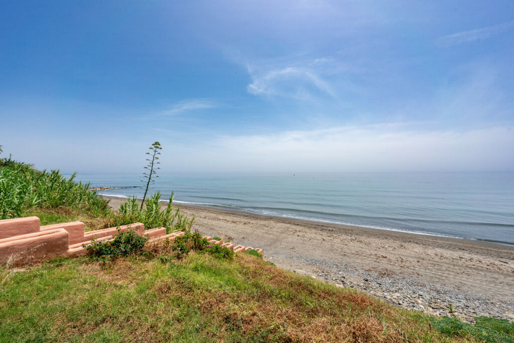 Ground Floor Apartment Estepona Málaga - image 30