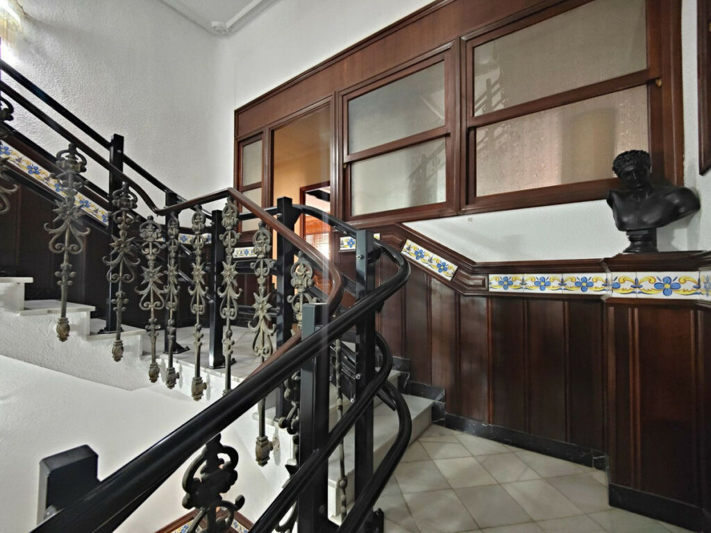 Middle Floor Apartment Torrevieja Alicante - image 30