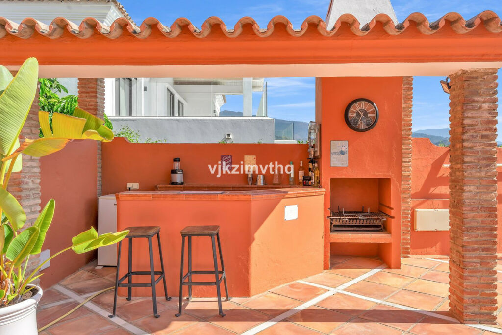 Detached Villa Benahavís Málaga - image 33