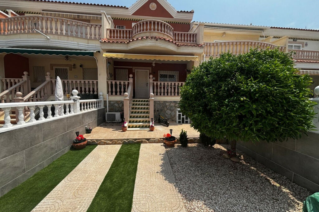 Townhouse Dona Pepa Alicante - image 31