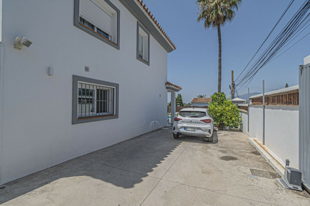 Detached Villa San Pedro de Alcántara Málaga - image 31
