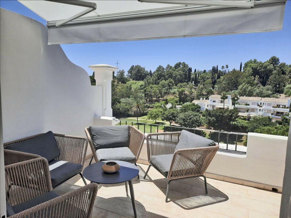 Top Floor Apartment La Quinta Málaga - image 31